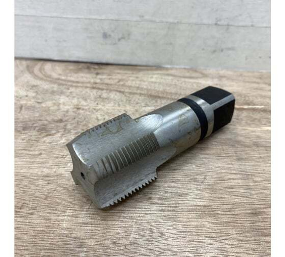 Трубный конический машинно-ручной метчик Rc 1 1/4" Р18 GRIFF z023546