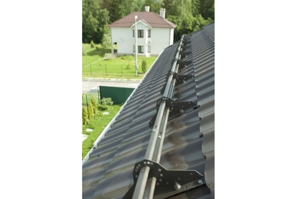 Снегозадержатель NEW трубчатый Grand Line RAL 3003 1м