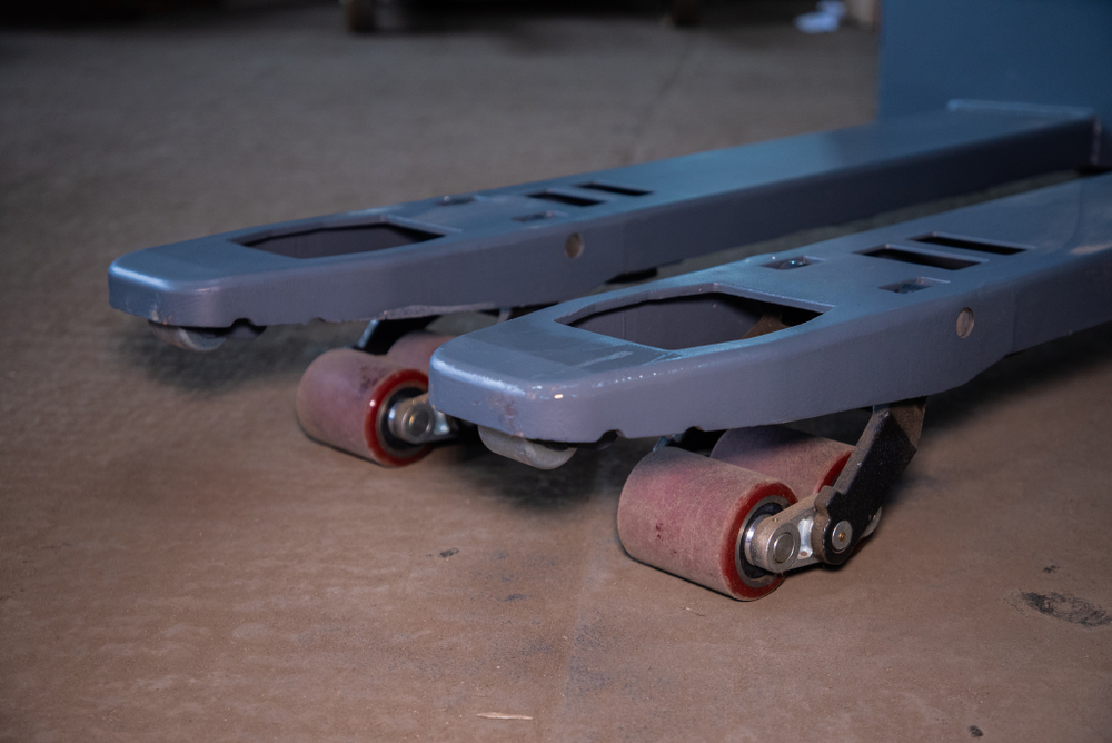 Тележка электрическая 2000 кг 1150 мм XILIN CBD20L с закрытой платформой 24/280 В/Ач*