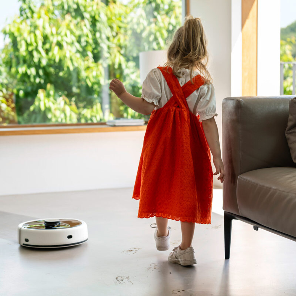 Робот-пылесос Karcher RCF 3