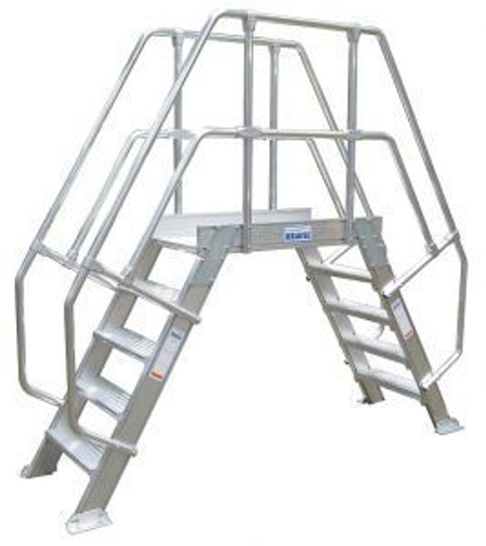 Переход с платф., 10 ступ. 600 мм, 45°
