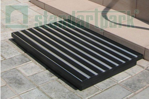 Придверная алюминиевая решетка Стандартпарк Резина