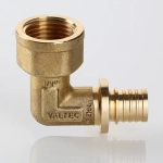 Уголок аксиальный переходной 20мм x ½"в Valtec VTm.452.BG.002004