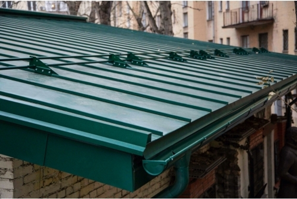 Кликфальц Grand Line0,5 Satin с пленкой на замках RAL 6005 зеленый мох