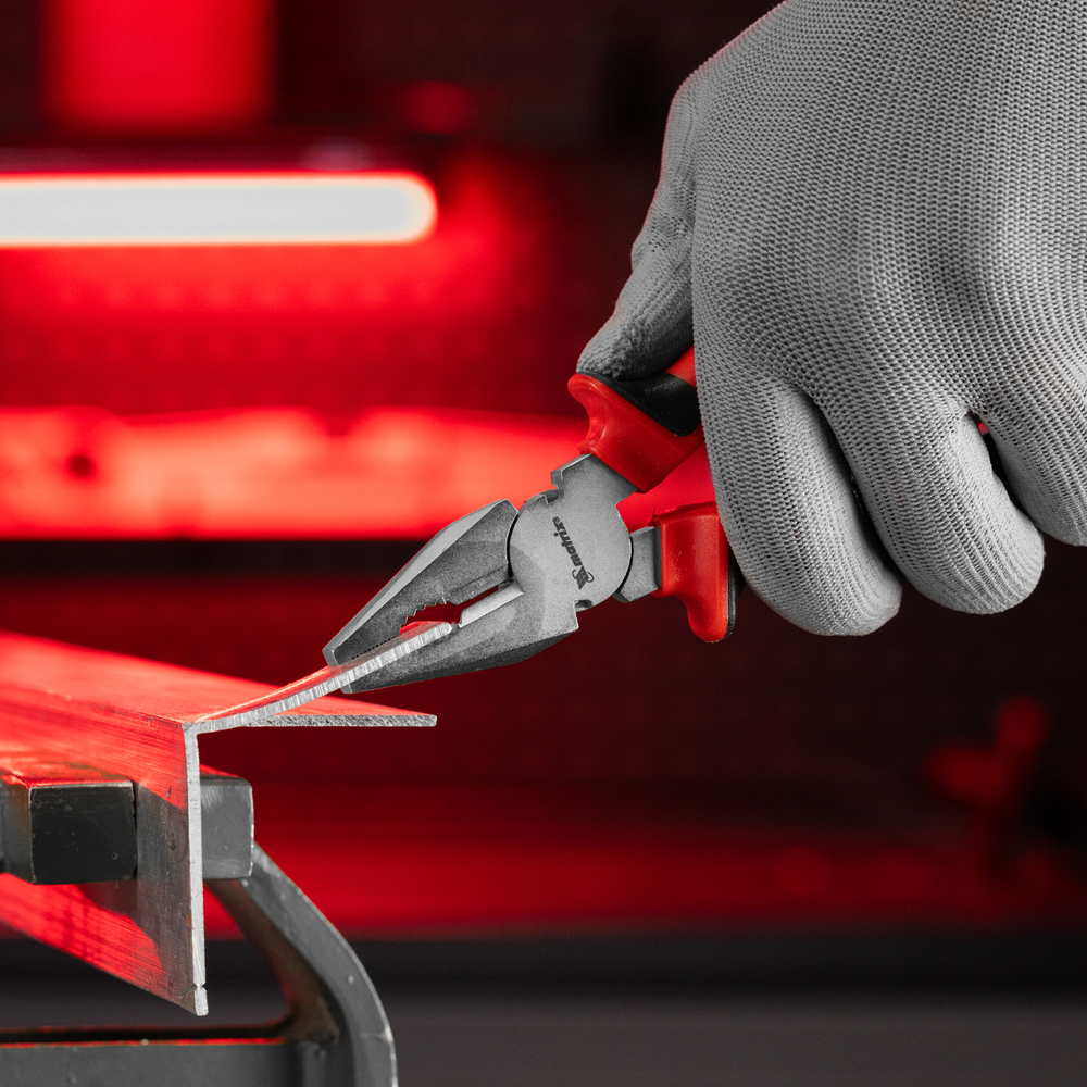 Плоскогубцы Nickel, 160 мм, никелированные, двухкомпонентные рукоятки Matrix