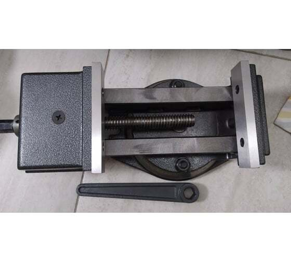 Станочные тиски 140мм, поворотные, с открытым винтом, серия QB GRIFF b241201