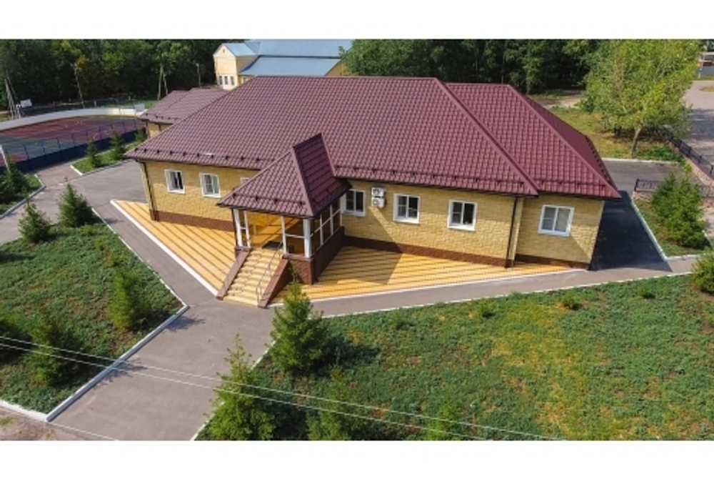Металлочерепица камея Grand Line 0,5 PurLite Matt RAL 3005 красное вино