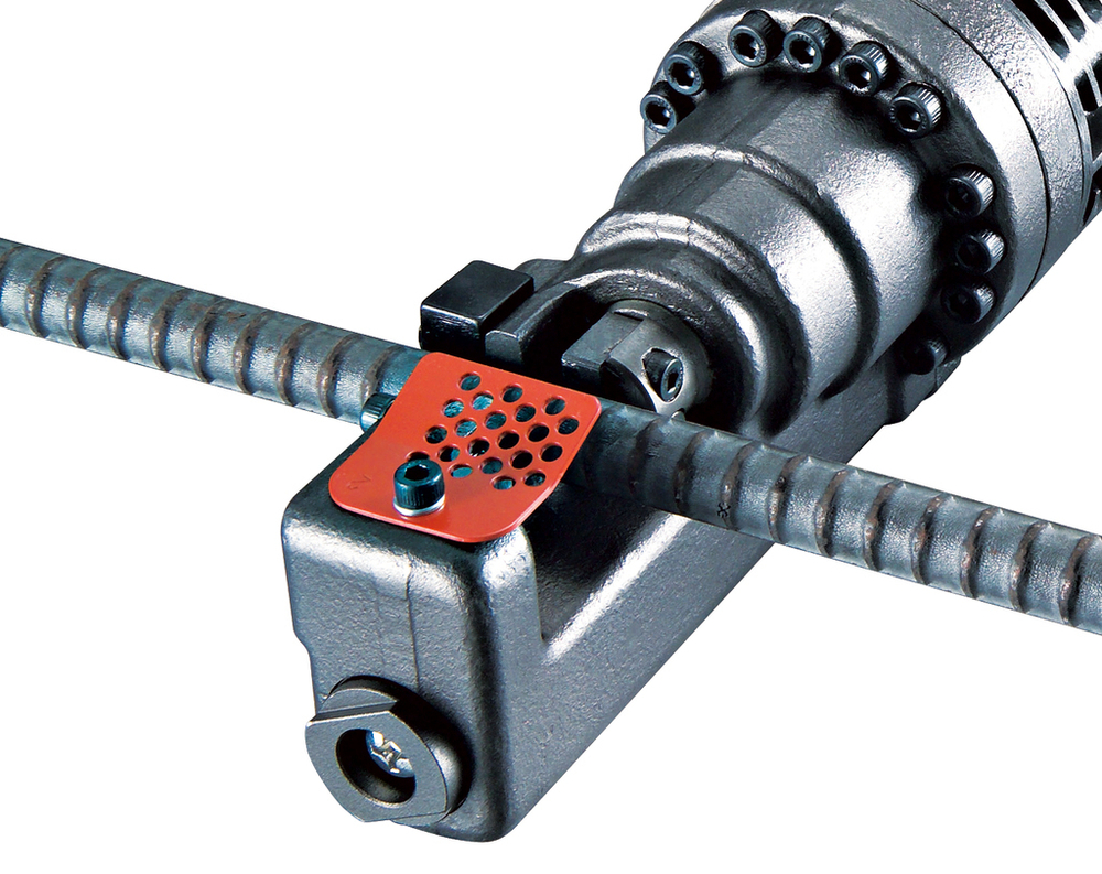 Аккумуляторный резчик арматуры Makita DSC163Z