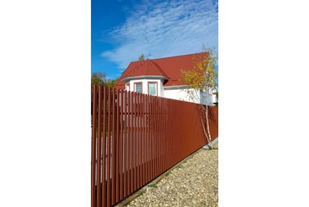 Штакетник П-образный A с прямым резом 0,5 Satin Matt RAL 8004 терракота