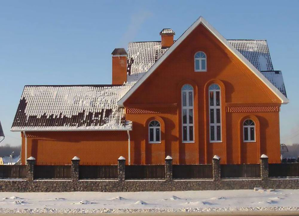 Кирпич керамический ОСМиБТ ЕВРО 0,7 НФ красный гладкий