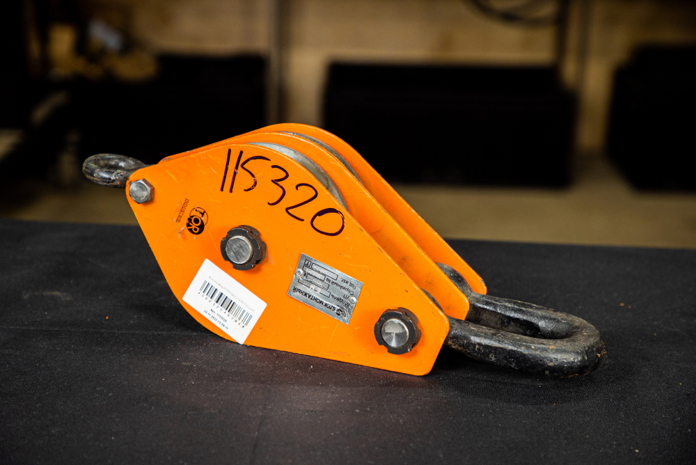 Блок монтажный двухрольный с ушком TOR 32 т