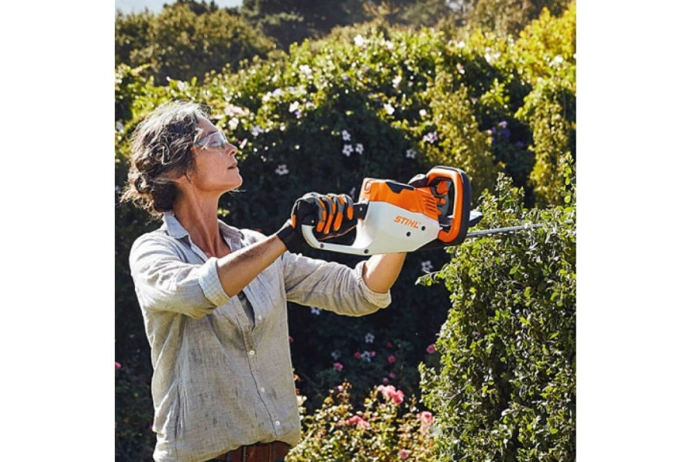 Электроножницы (аккум) STIHL HSA 56 (450 мм/18")+AK 10+AL101