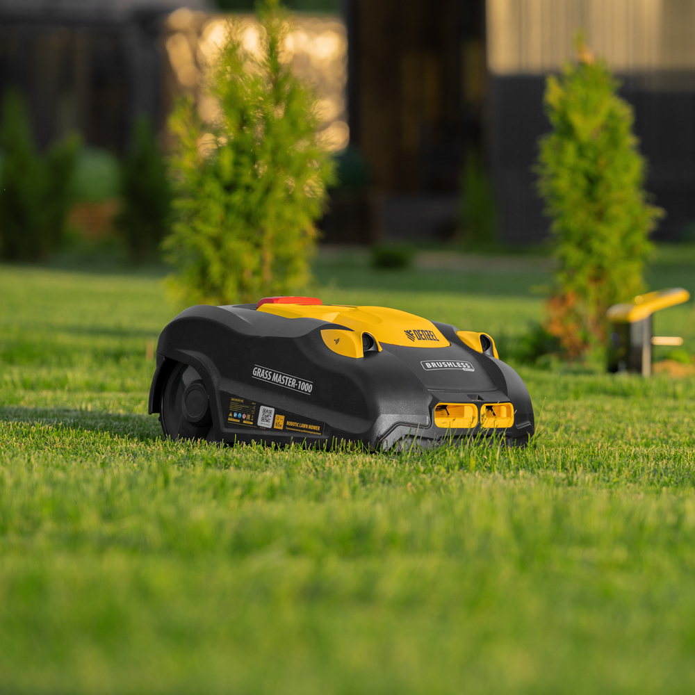 Робот-газонокосилка Grass Master 1000 1000м², 3Ач, 28V, LCD дисплей, Wi-Fi Denzel