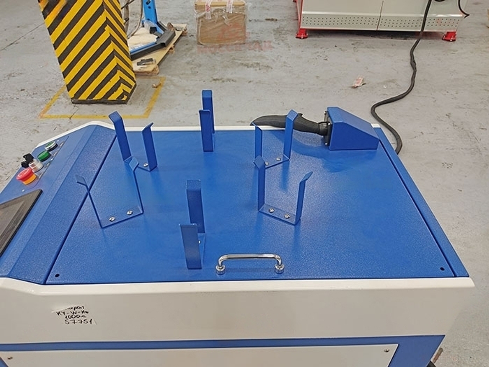 Волоконно-лазерный сварочный аппарат MFKY-W-HW1500-C 1.5кВт Raycus с механизмом подачи проволоки
