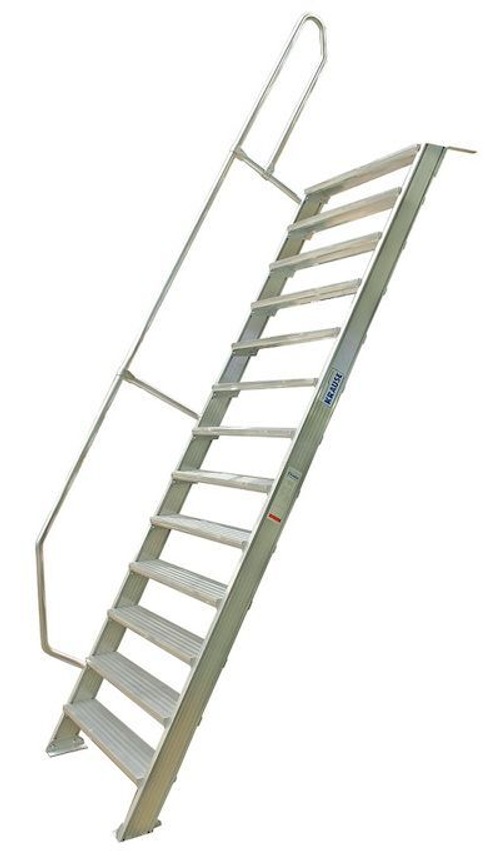 Лестница стационарная, 7 рифл. ступенек 800 мм из лёгк. металла, 45°