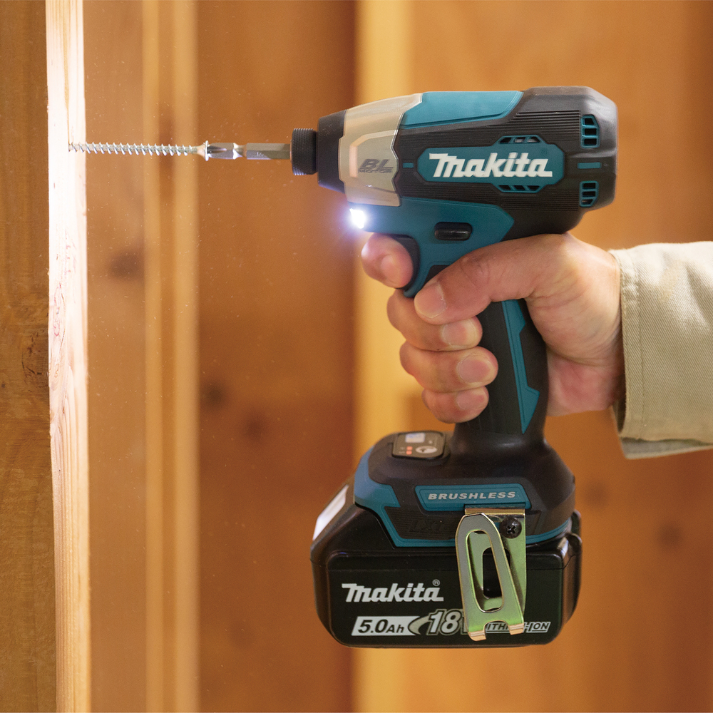 Ударный шуруповерт LXT, 1/4" Makita DTD157RTJ