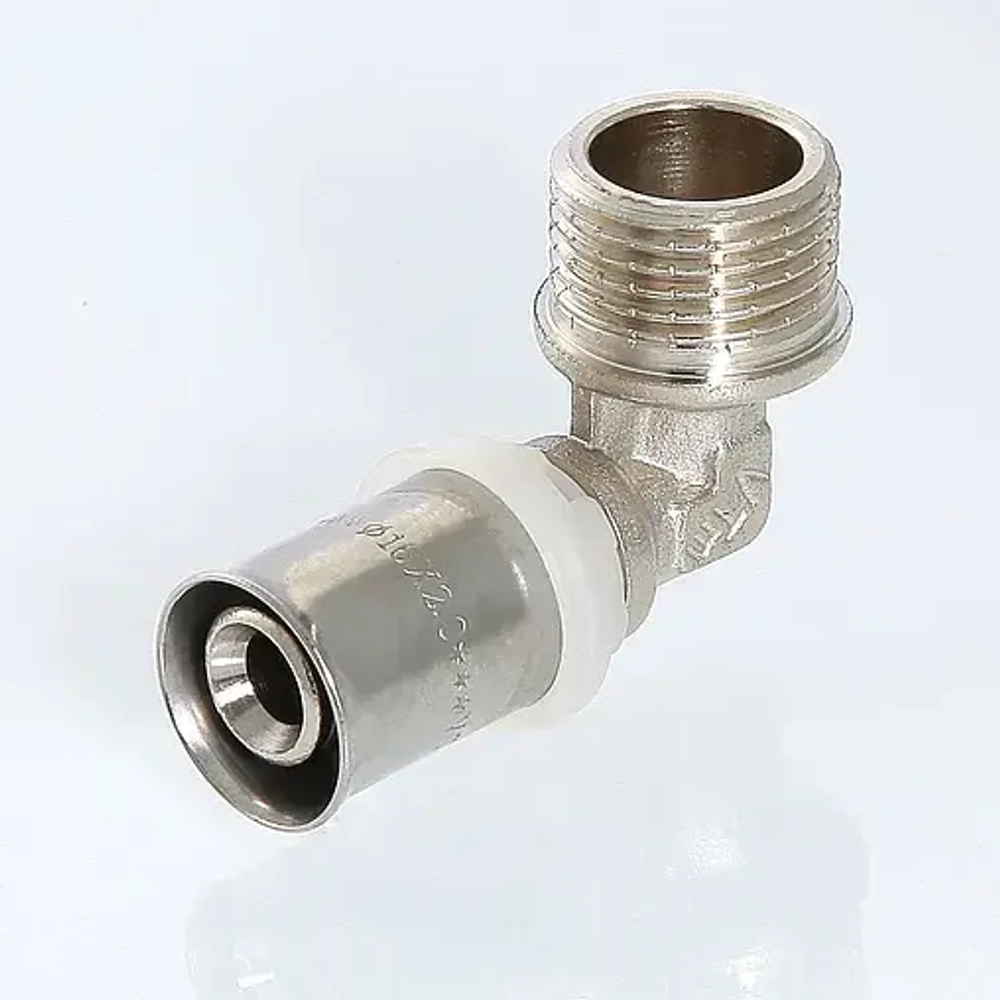 Уголок пресс переходной 16мм x ¾"н Valtec VTm.253.N.001605