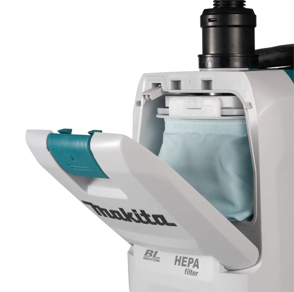 Аккумуляторный пылесос Makita VC008GZ