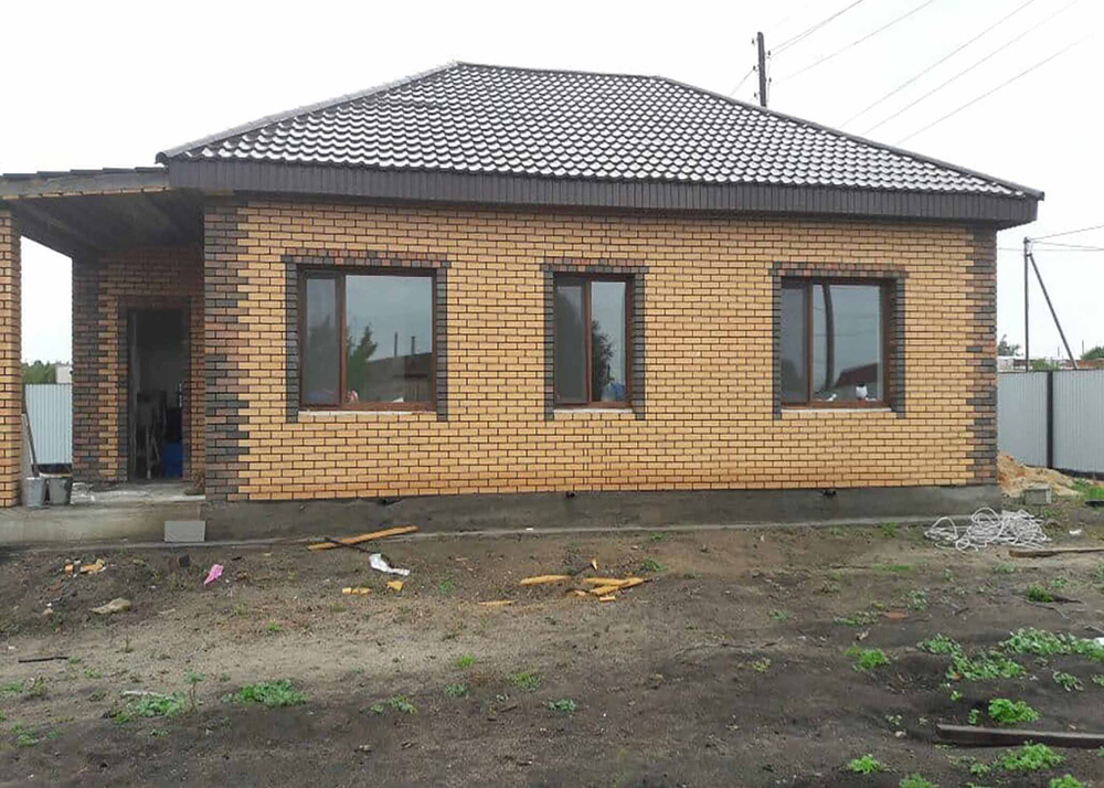 Кирпич керамический Ликолор 0,5 НФ Соломенный Гладкий