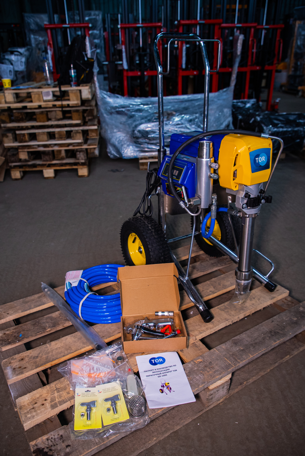 Окрасочный аппарат поршневой 20 бар, 3 кВт, 220 В TOR GD-1095