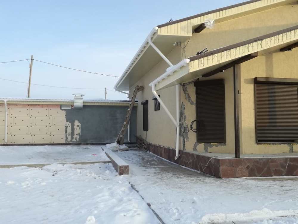 Колено 45˚ для водосточной трубы LUX, пломбир