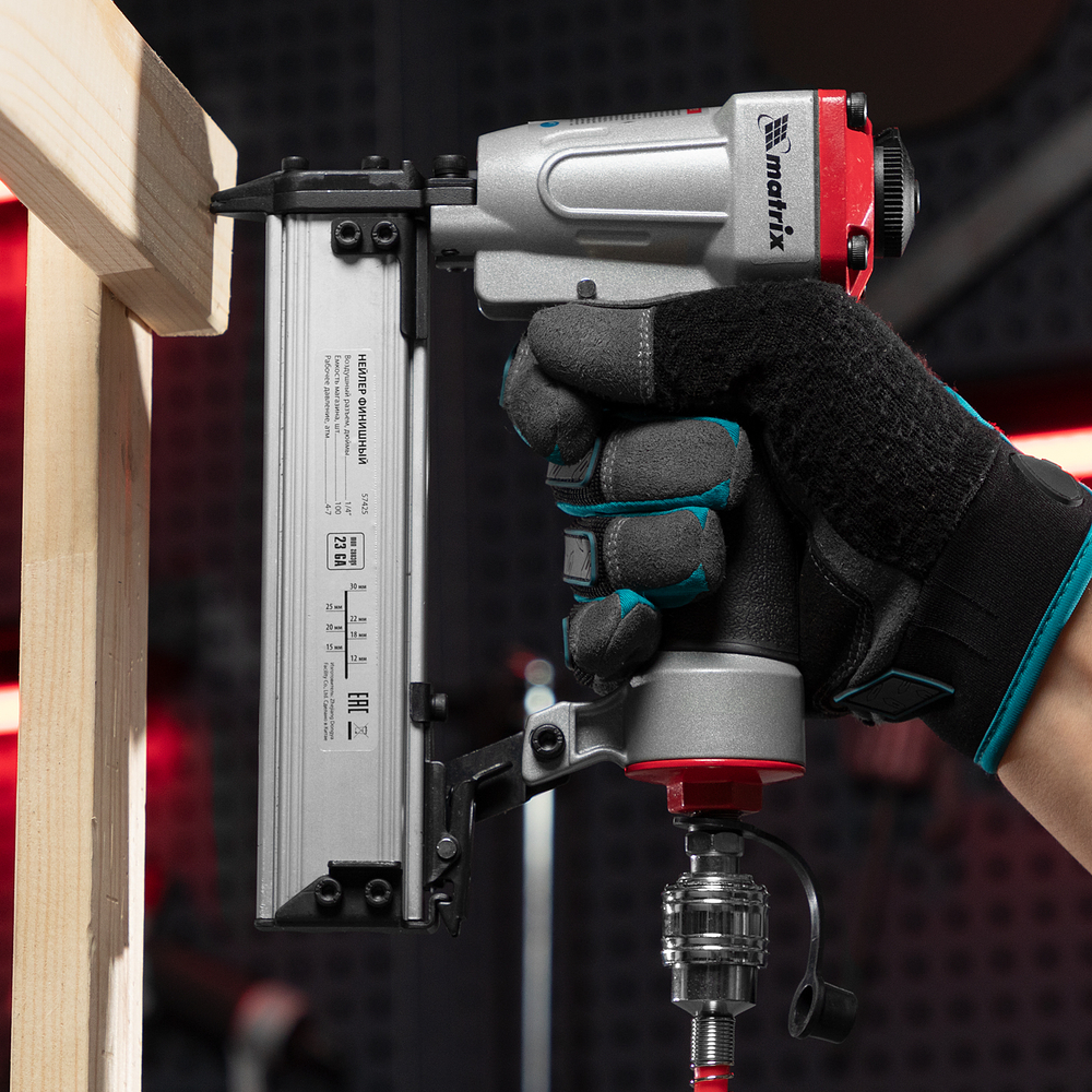 Нейлер финишный, шпилькозабивной пистолет, пневматический, гвоздь 23GA D 0.64 мм длина 10-30 мм Matrix