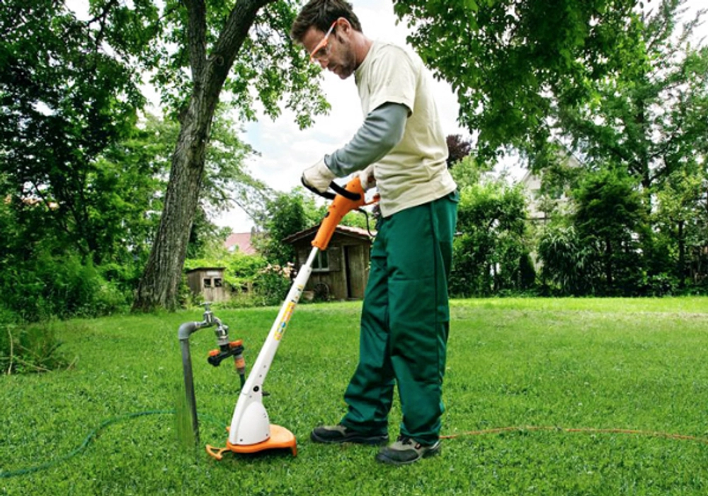 Триммер (электро) STIHL FSE 31, 245 Вт 2,2кг