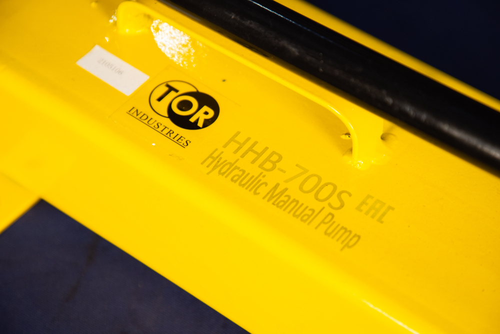 Насос гидравлический двусторонний TOR HHB-700S 3,5л (ручной)