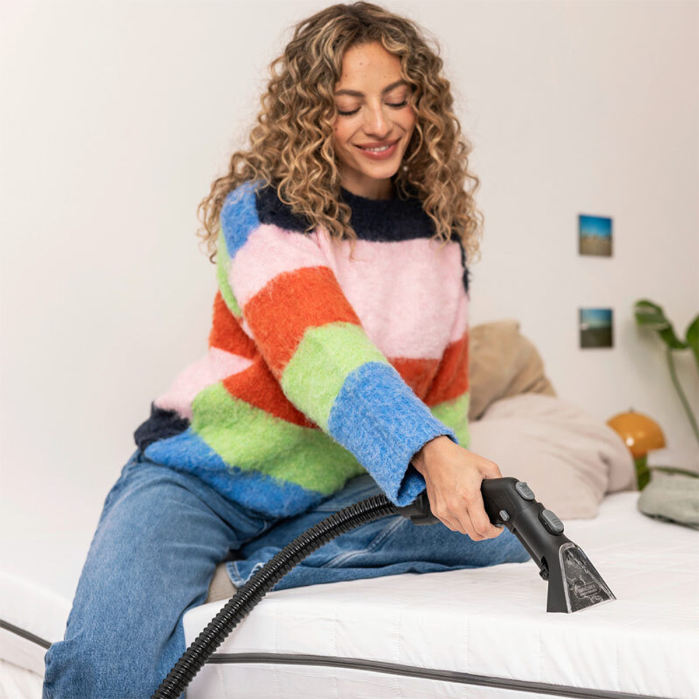 Моющий пылесос Karcher SE 3 Compact Home