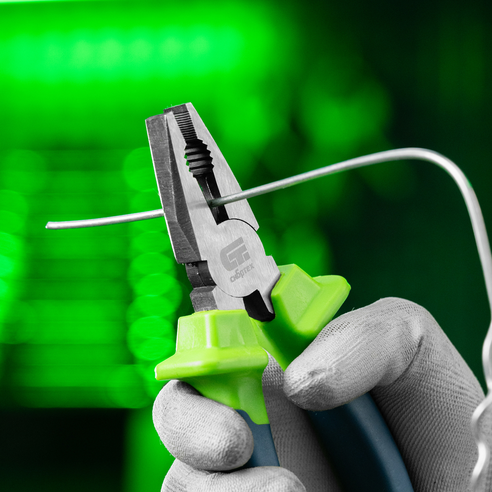 Плоскогубцы комбинированные, 200 мм, двухкомпонентные рукоятки Сибртех