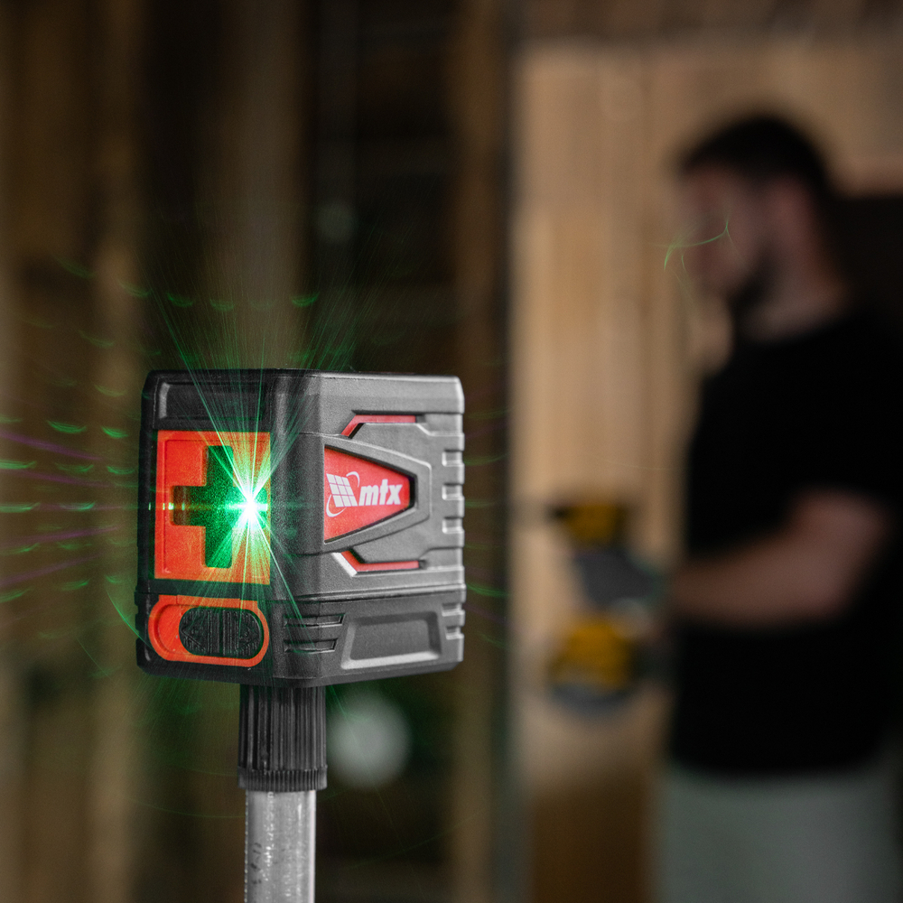 Лазерный уровень QBC GREEN Basic SET, 20 м, зеленый луч, батарейки, резьба 1/4" MTX