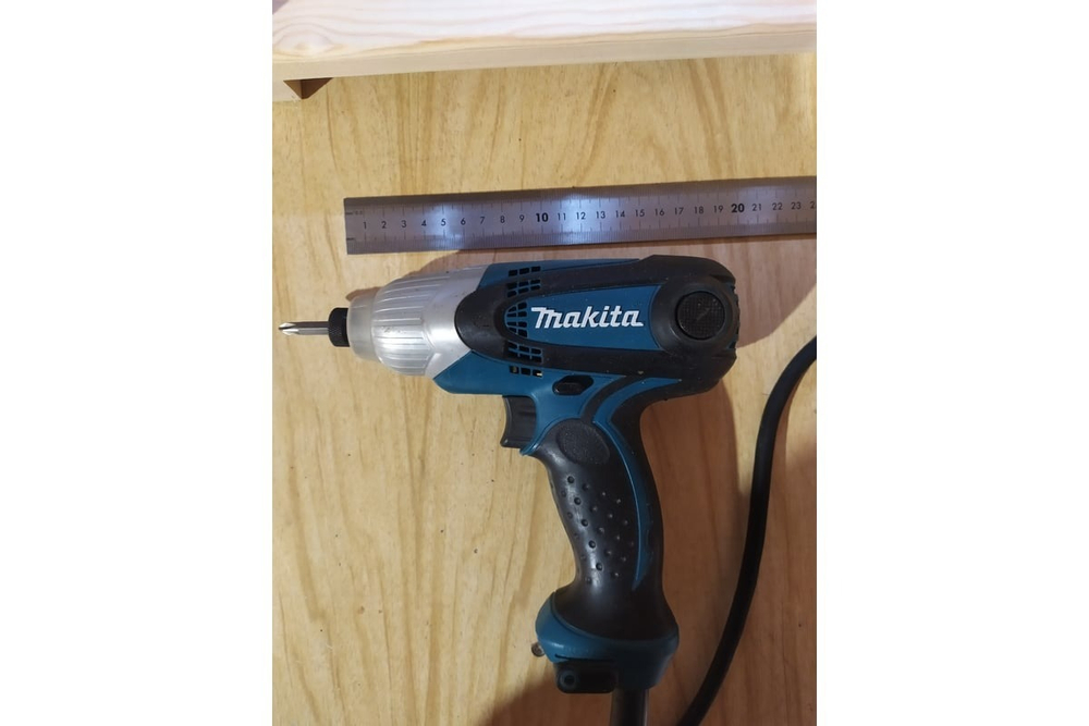 Ударный шуруповерт 1/4" Makita TD0101