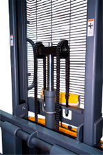 Штабелер гидравлический с электроподъемом 1,5 т 1,6 м XILIN CDD15B-E (WET) с раздвижными вилами