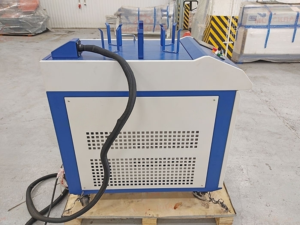 Волоконно-лазерный сварочный аппарат MFKY-W-HW1500-C 1.5кВт Raycus с механизмом подачи проволоки