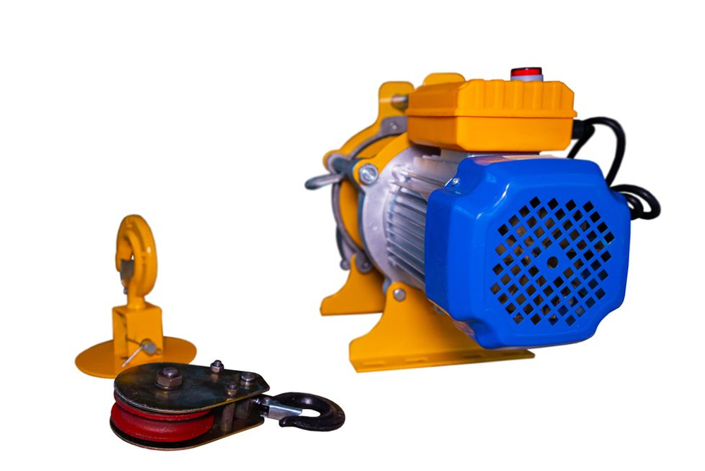 Лебедка электрическая 300/600кг 40/20м с канатом 220В алюминиевый корпус TOR KCD (TSA)