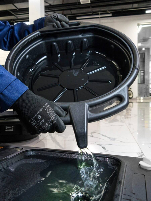 WDK-65260  Емкость для слива отработанного масла, пластиковая 8 л.