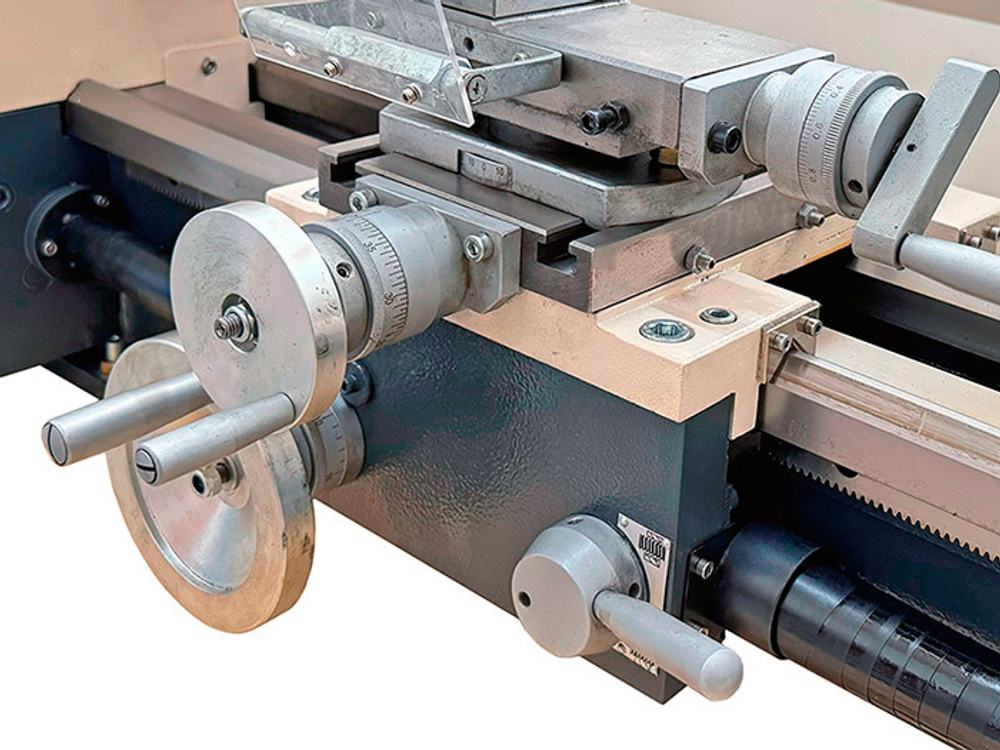 Токарный станок FABTEC FML 280х700