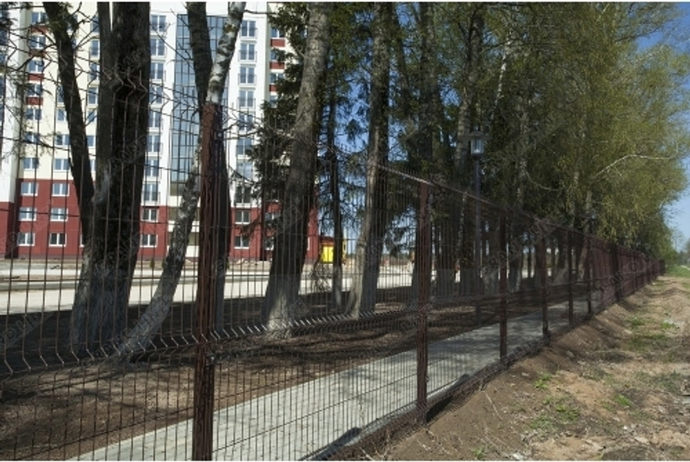 Панель Medium 2,03х2,5 RAL 8017 GL