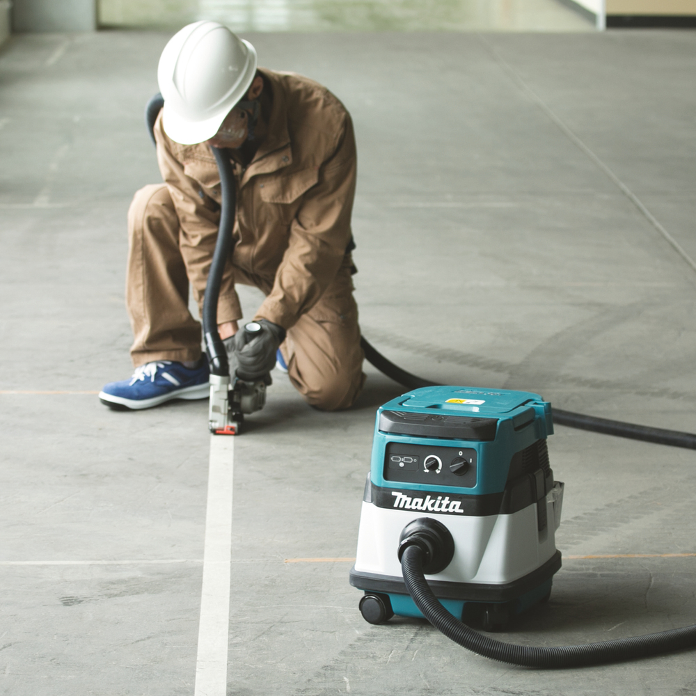 Аккумуляторный пылесос гибрид Makita DVC860LZ