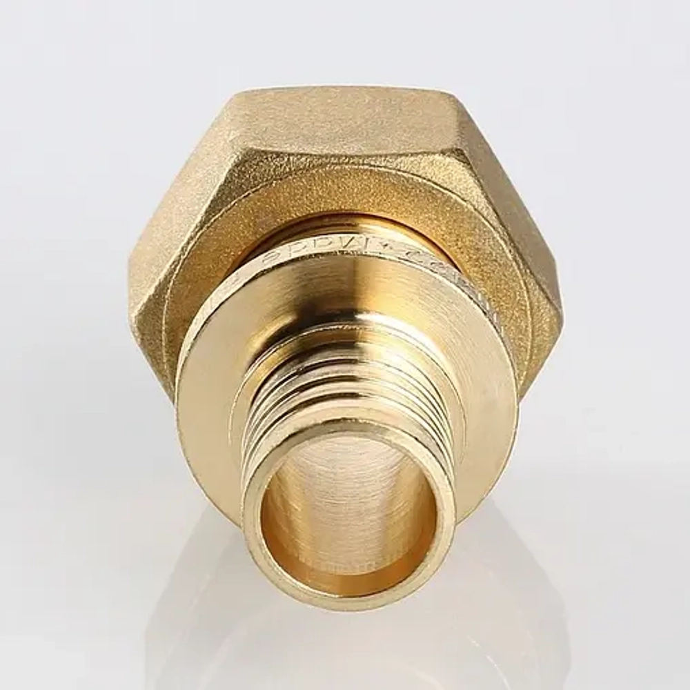 Муфта аксиальная с накидной гайкой 20мм x ½"нг Valtec VTm.422.BG.002004