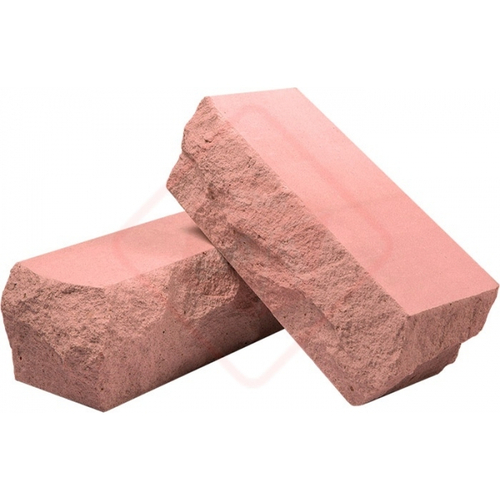 Кирпич лицевой утолщенный полнотелый колотый красный