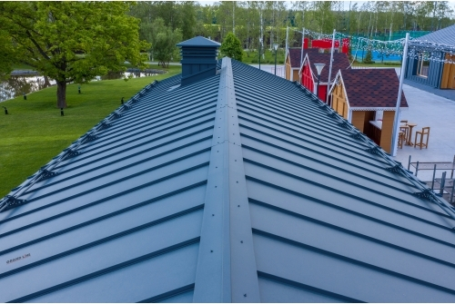 Фальц двойной стоячий Grand Line 0,5 GreenCoat Pural BT, matt с пленкой на замках RR 23 темно-серый (RAL 7024 мокрый асфальт)