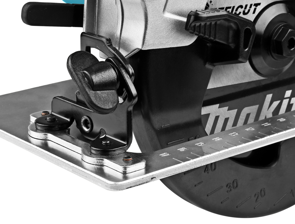 Аккумуляторная дисковая пила 165 мм Makita DHS660Z