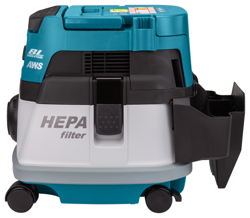 Аккумуляторный пылесос Makita DVC867LZX4