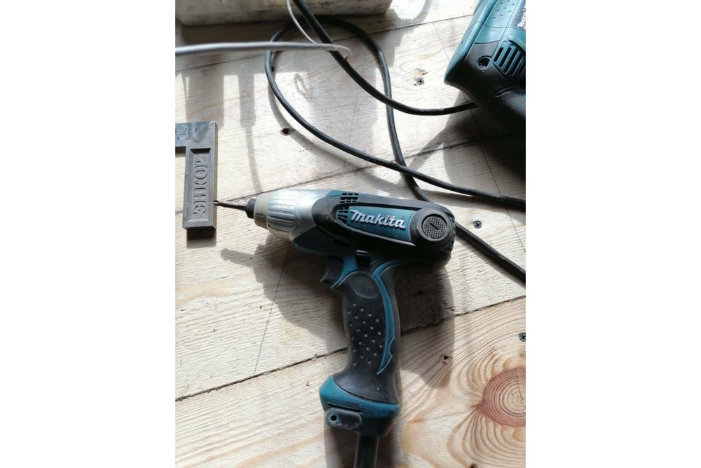 Ударный шуруповерт 1/4" Makita TD0101