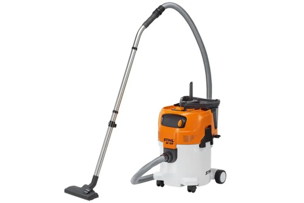 Пылесос STIHL SE 122 для влажной /сухой уборки