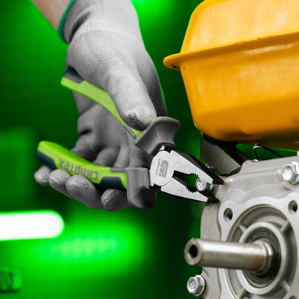 Плоскогубцы комбинированные, 200 мм, фосфатирование, трехкомпонентные рукоятки Сибртех