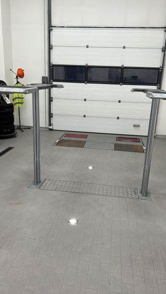 Поставка и монтаж подъемных ворот Поставка и монтаж подъемных ворот