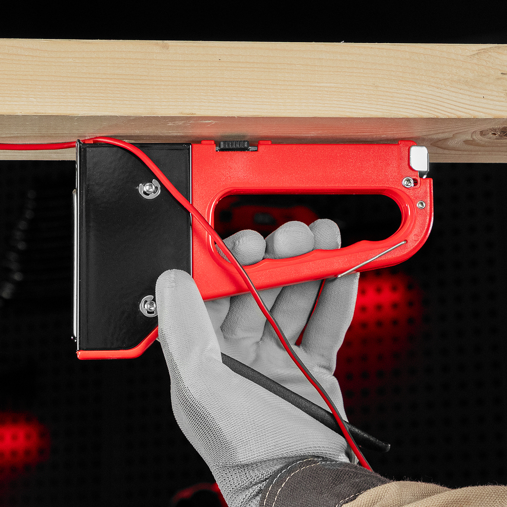 Степлер мебельный 4-функциональный пластиковый, тип скобы: 53, 28, 300, 500, 6-14 мм Matrix