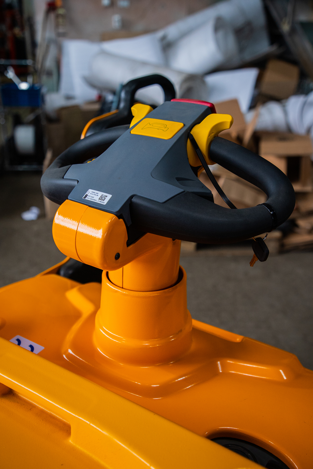 Тележка электрическая 2000 кг 1150 мм XILIN CBD20L с закрытой платформой 24/280 В/Ач*